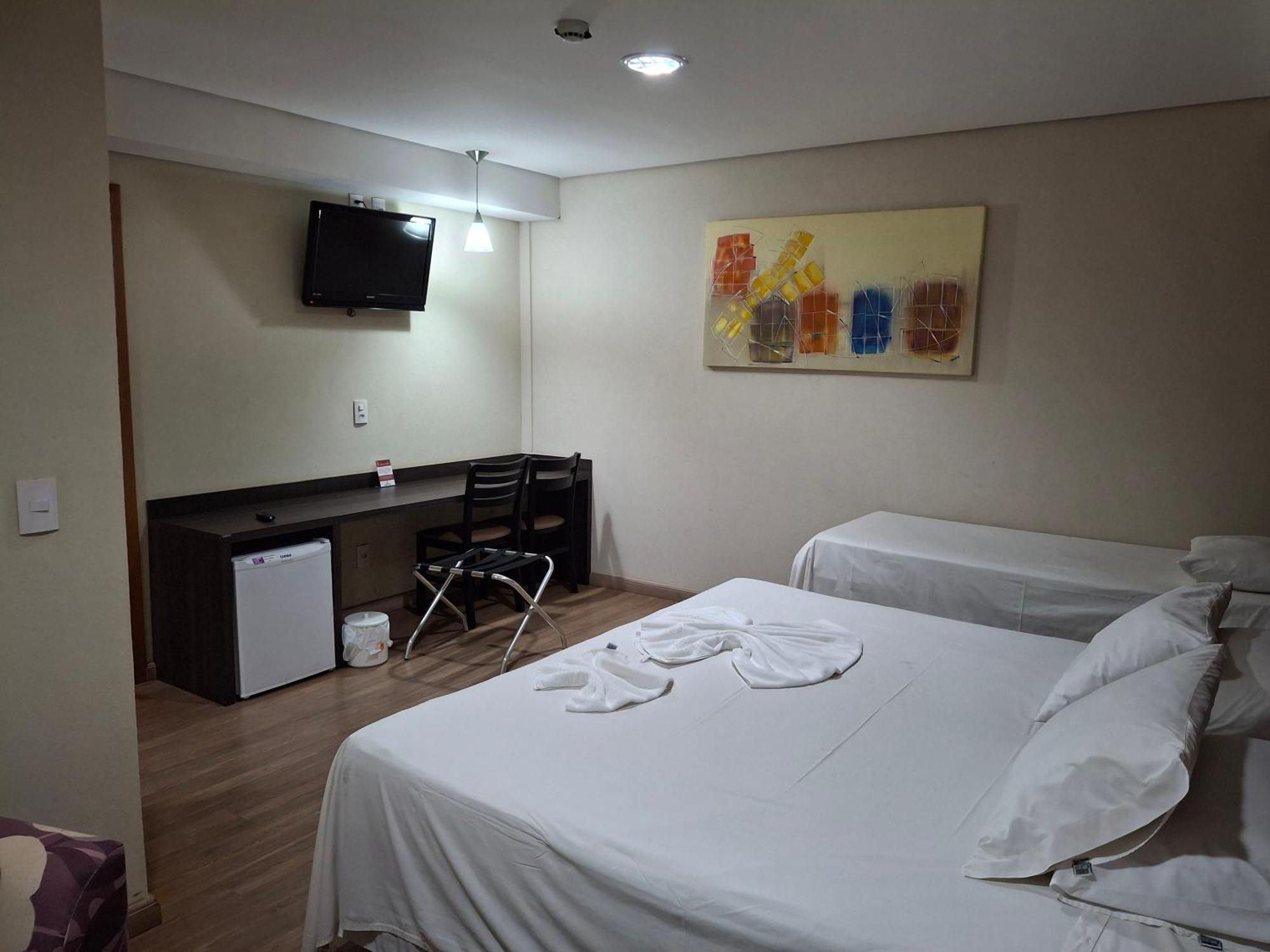 Hotel Onix Cravinhos