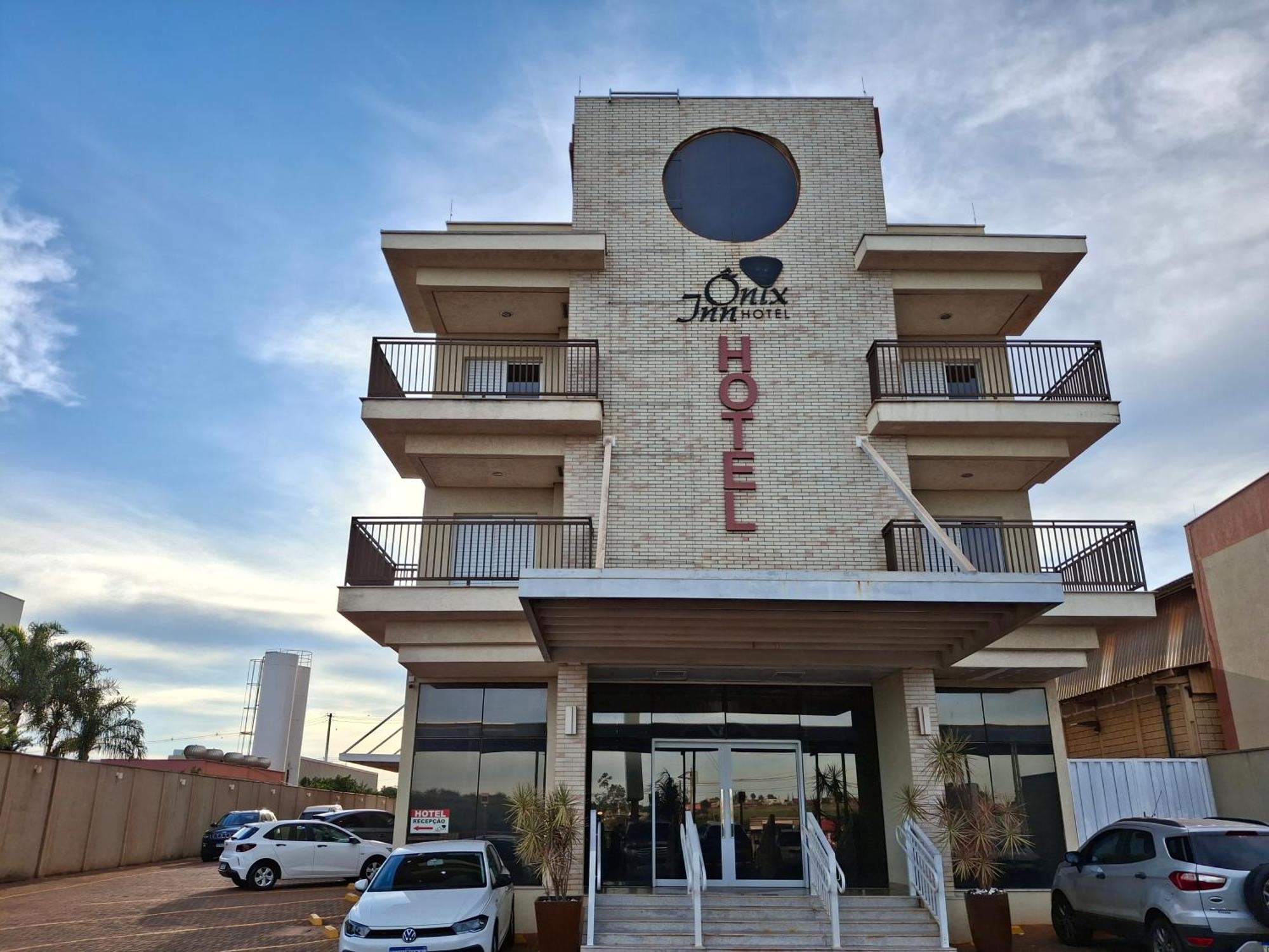 Onix Hotel 3*